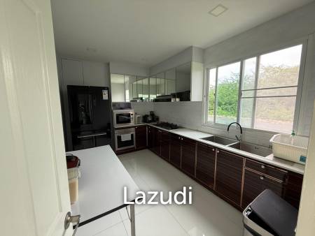 Absolute Beachfront Luxury Mansion in Cha am