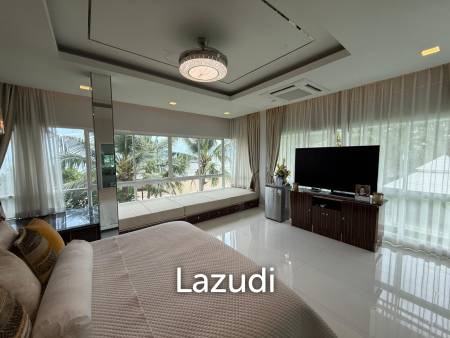 Absolute Beachfront Luxury Mansion in Cha am
