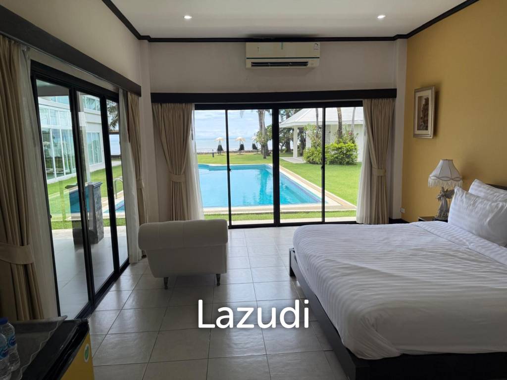 Absolute Beachfront Luxury Mansion in Cha am