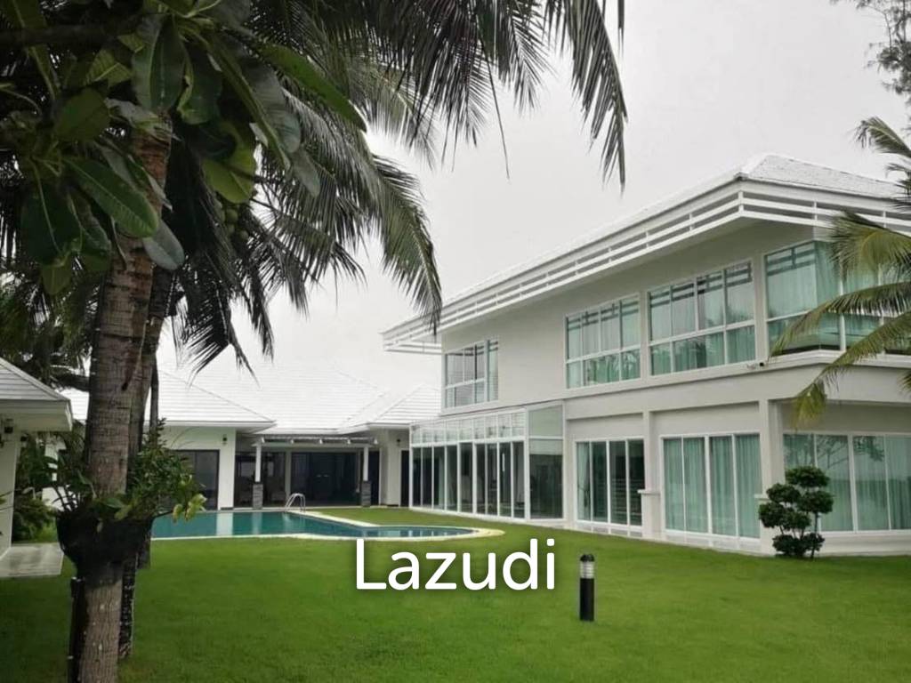 Absolute Beachfront Luxury Mansion in Cha am