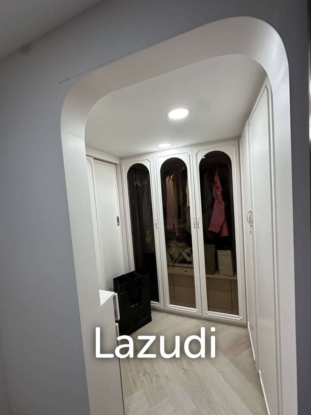 1 Bedroom  1 Bathroom 50 SQ.M KnightsBridge Space Ratchayothin