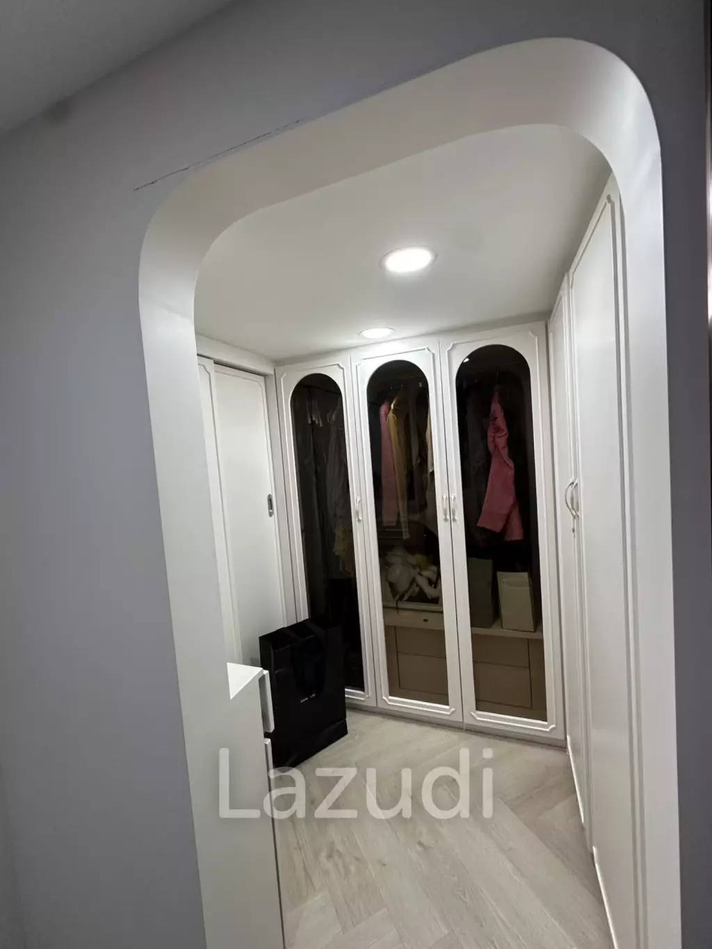 1 Bedroom  1 Bathroom 50 SQ.M KnightsBridge Space Ratchayothin