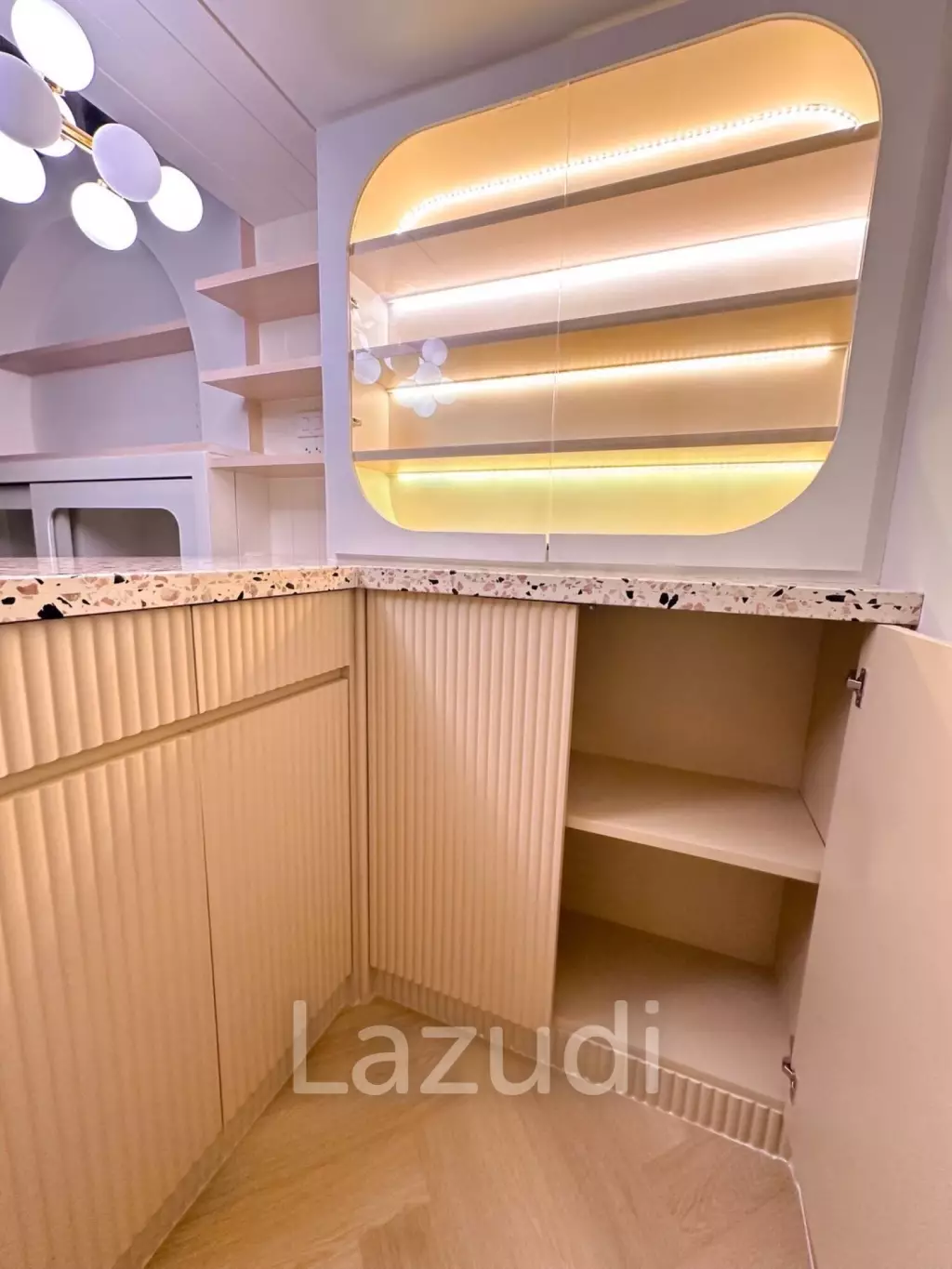 1 Bedroom  1 Bathroom 50 SQ.M KnightsBridge Space Ratchayothin
