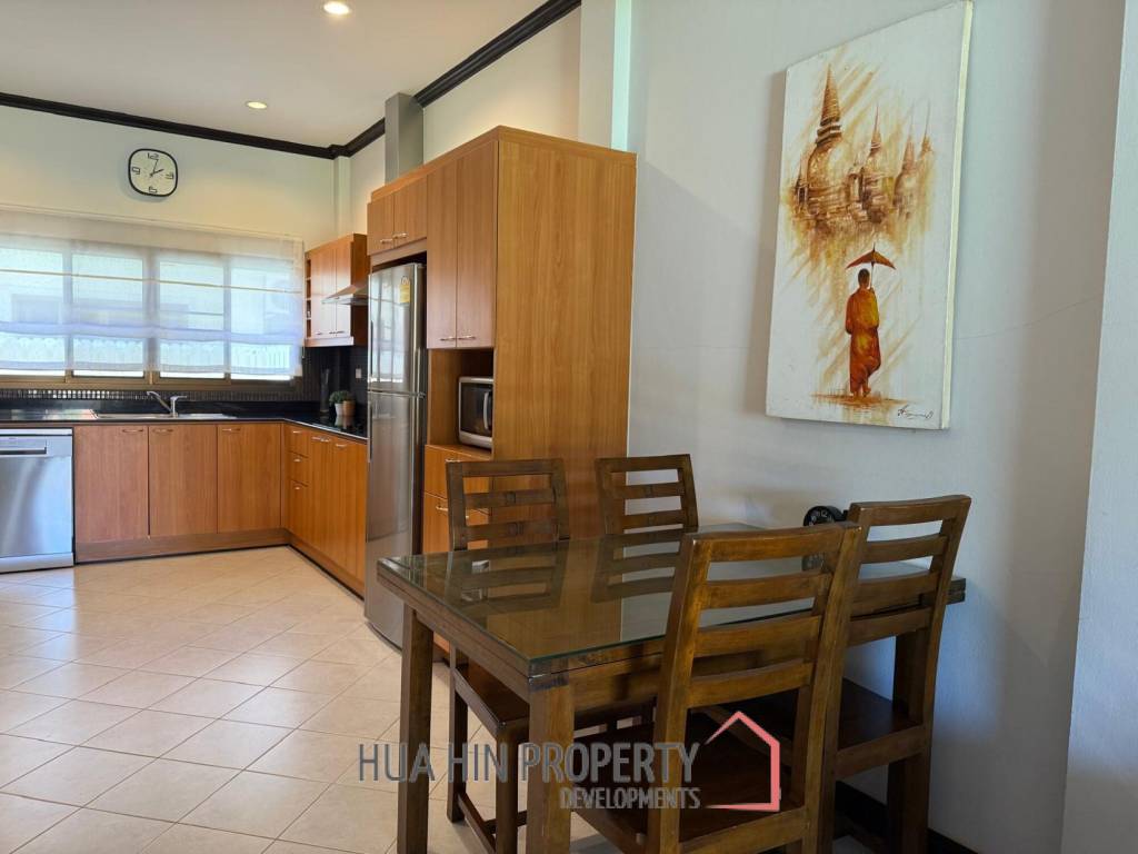 Pool and Mountain view 2 bed Townhouse