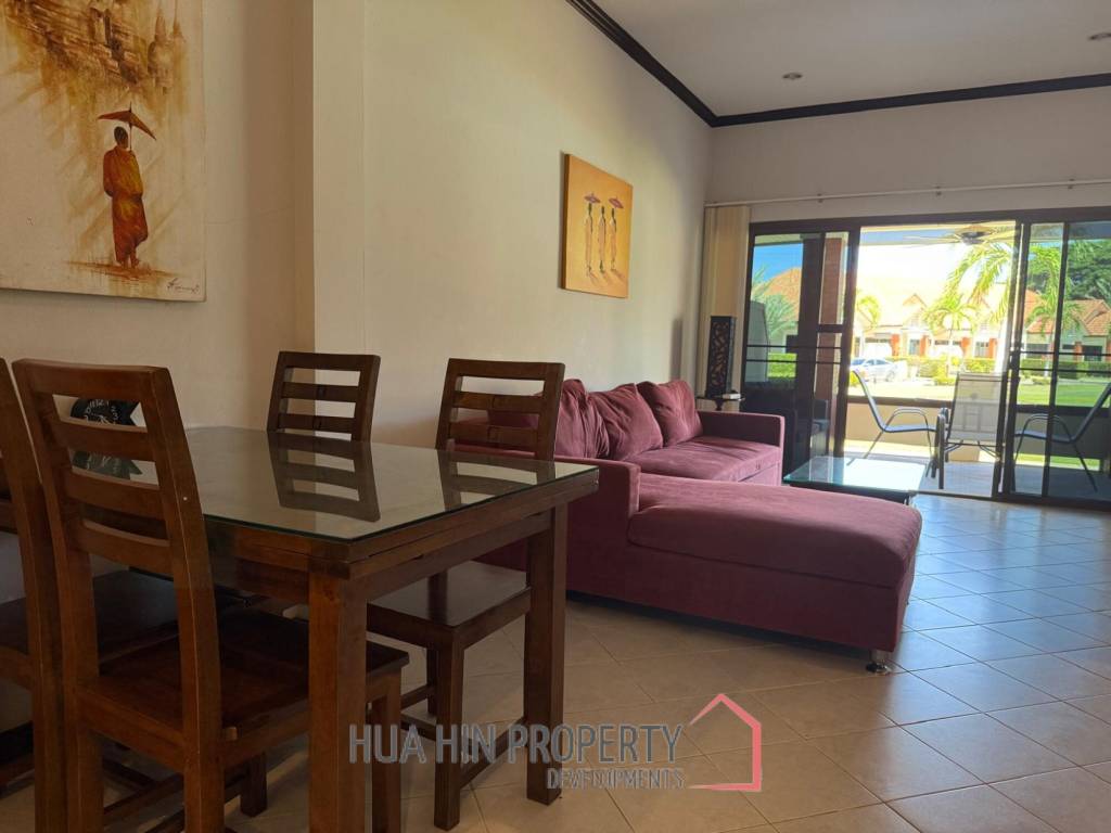 Pool and Mountain view 2 bed Townhouse