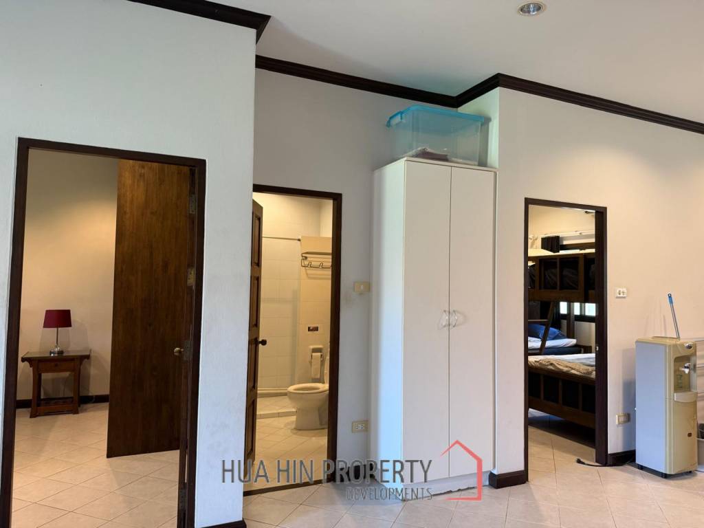 Pool and Mountain view 2 bed Townhouse