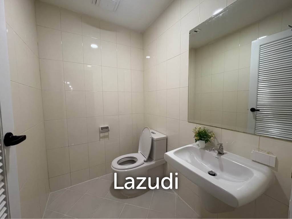 3 Bedroom 3 bathroom Condo 230 Sqm. at The Master Centrium Asoke Sukhumvit