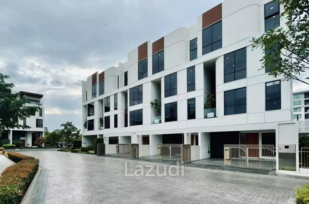 3 bedroom 4 bathroom Townhouse 212 Sqm. at Demi Sathu 49