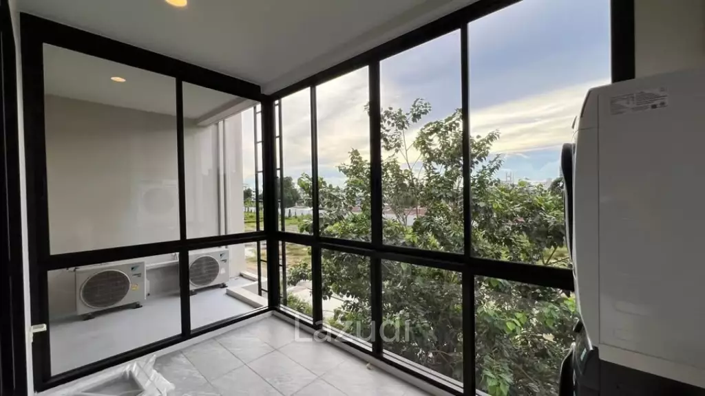 3 bedroom 4 bathroom Townhouse 212 Sqm. at Demi Sathu 49