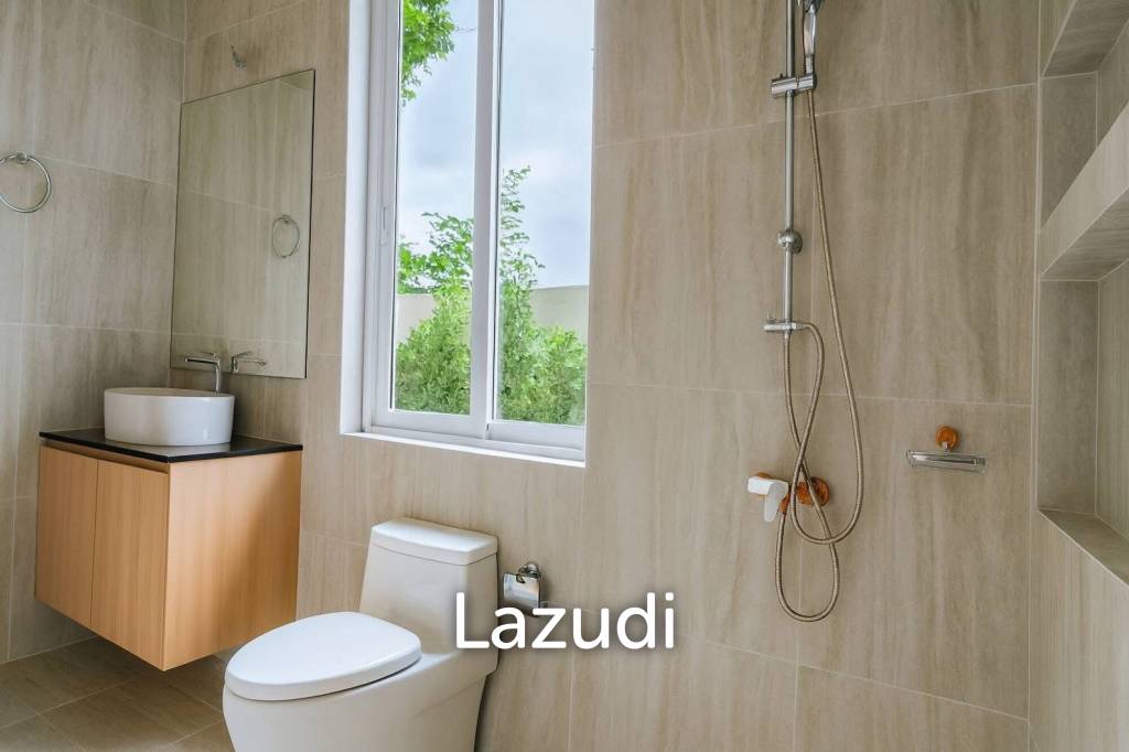 3 Bed 3 Bath 298 SQ,M CoCo Hua Hin 88 Luxury Home