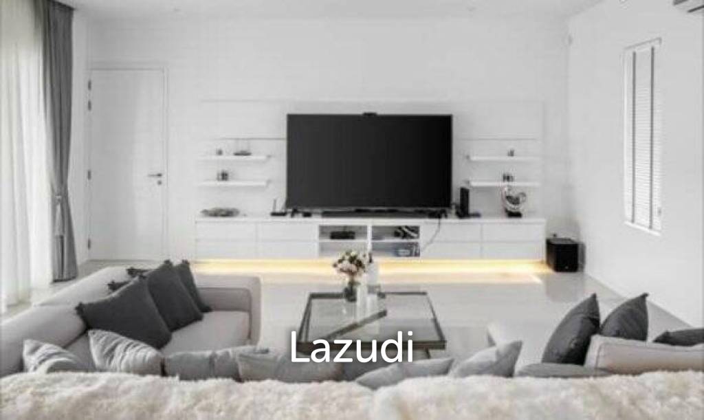 THE CLOUDS : Great Quality and Design 3 - 5 Bed Pool Villa.