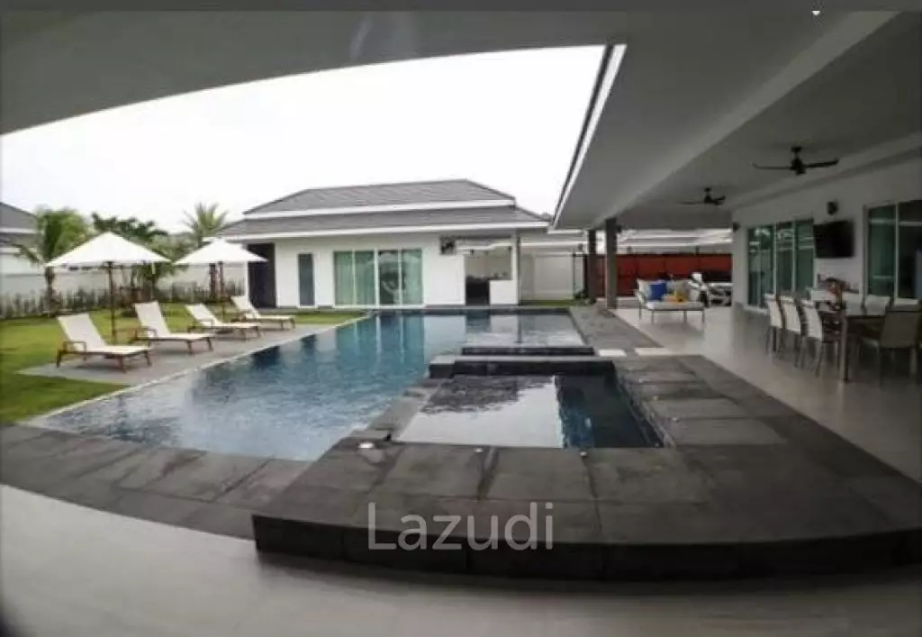 THE CLOUDS : Great Quality and Design 3 - 5 Bed Pool Villa.