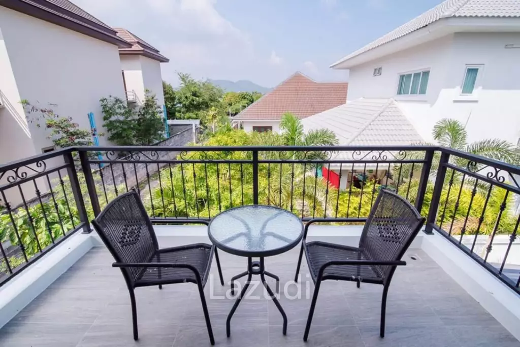 SOI 102: Pool villa, 4 bedroom, 4 bathroom Saltwater pool