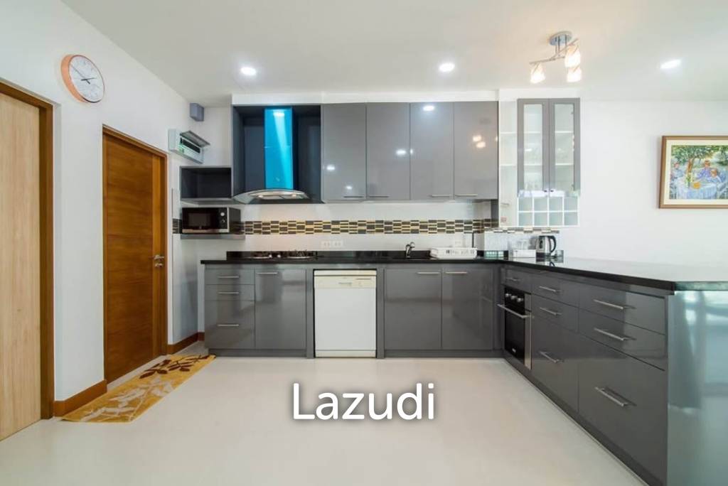 SOI 102: Pool villa, 4 bedroom, 4 bathroom Saltwater pool