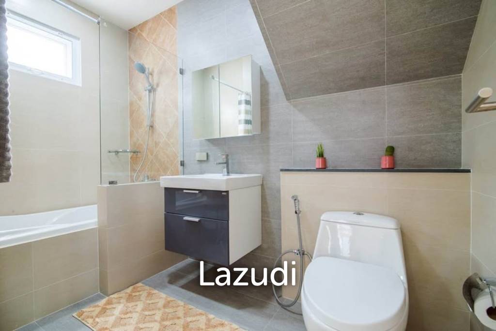 SOI 102: Pool villa, 4 bedroom, 4 bathroom Saltwater pool