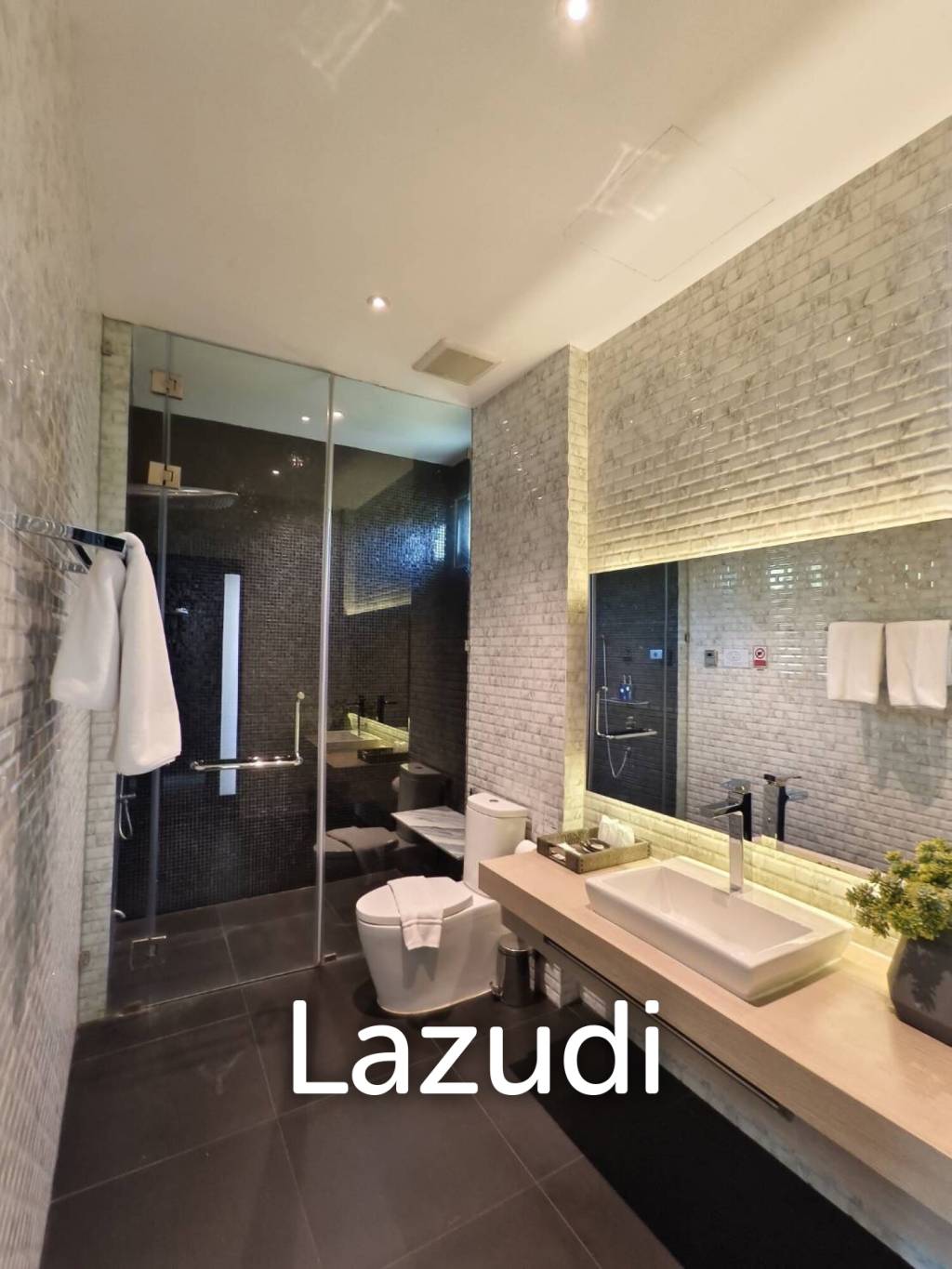 520 ตร.ม 3 เตียง 4 อาบน้ำ วิลล่า For ขาย & เช่า