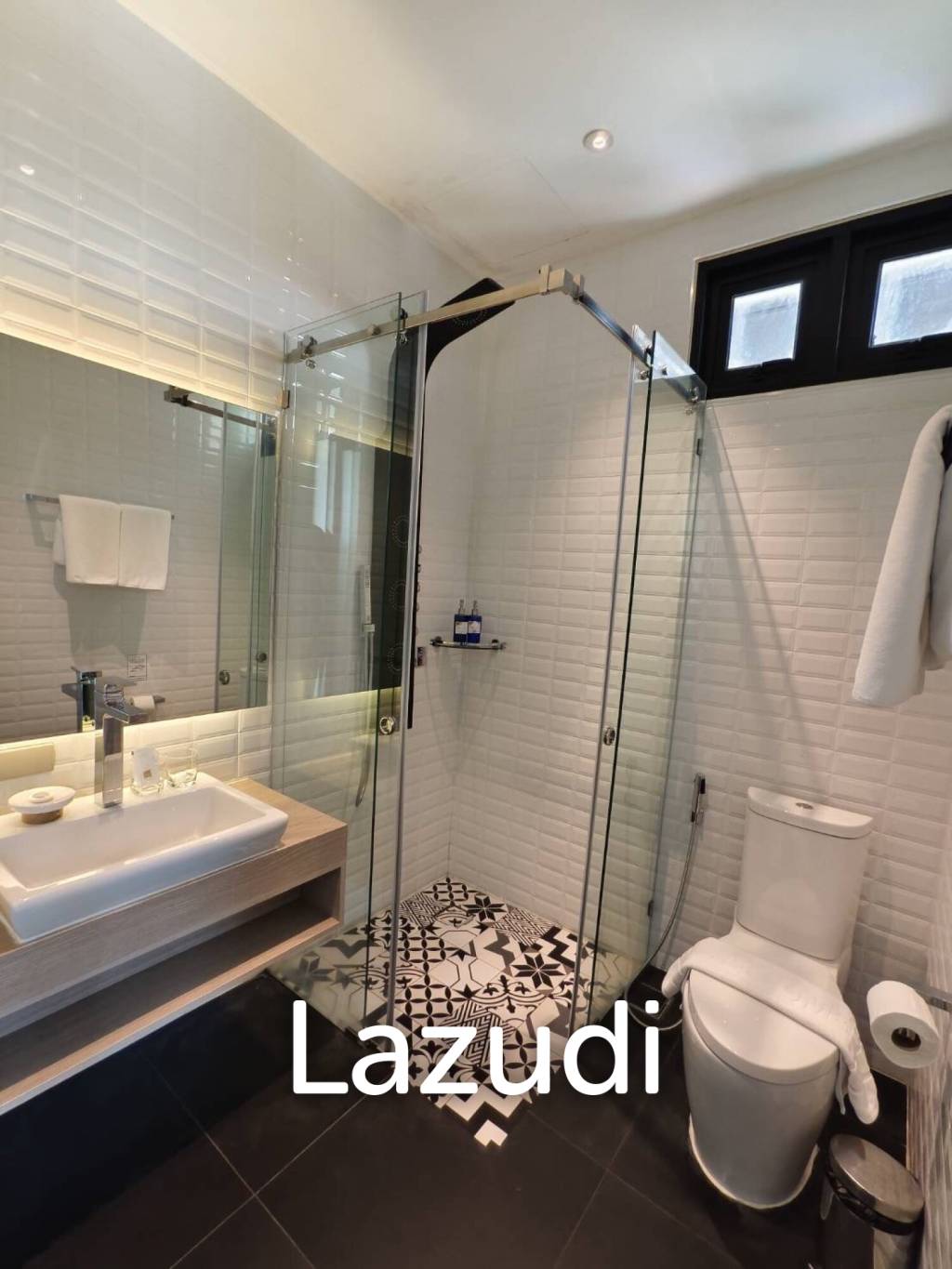 520 ตร.ม 3 เตียง 4 อาบน้ำ วิลล่า For ขาย & เช่า