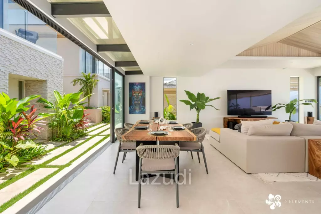 FRONT OCEAN  6 BEDROOM MANSION  A Sanctuary of Sea  and Sky
