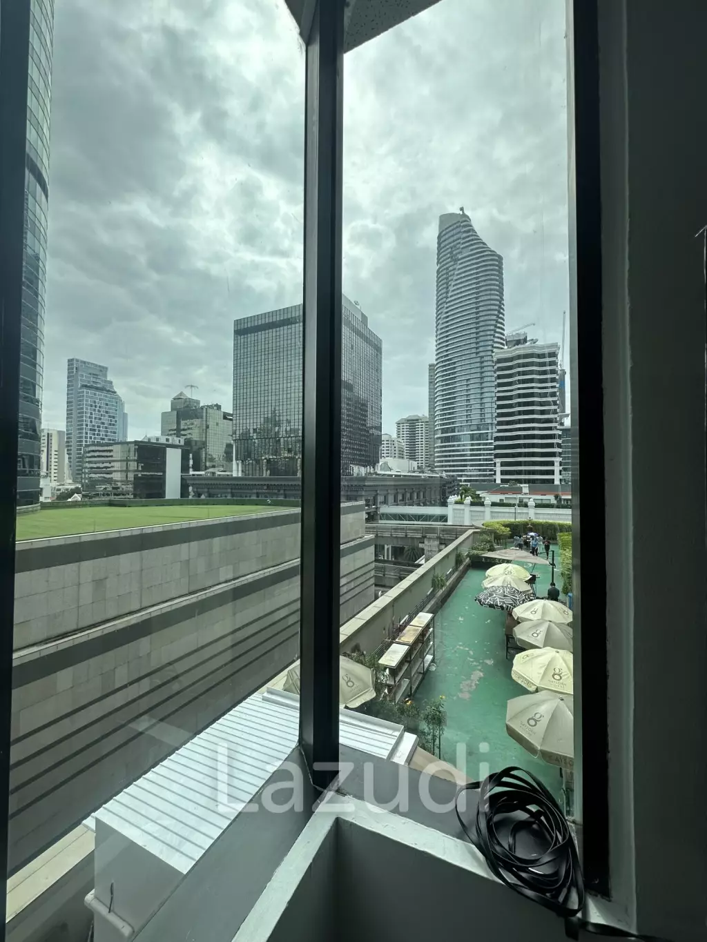 สำนักงานหรูพร้อมตกแต่ง ลุมพินี ปทุมวัน ใกล้ BTS ใน อาคารเกษรอมรินทร์