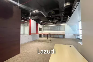 Modern Office Space for Rent in Bhiraj Tower Bangkok