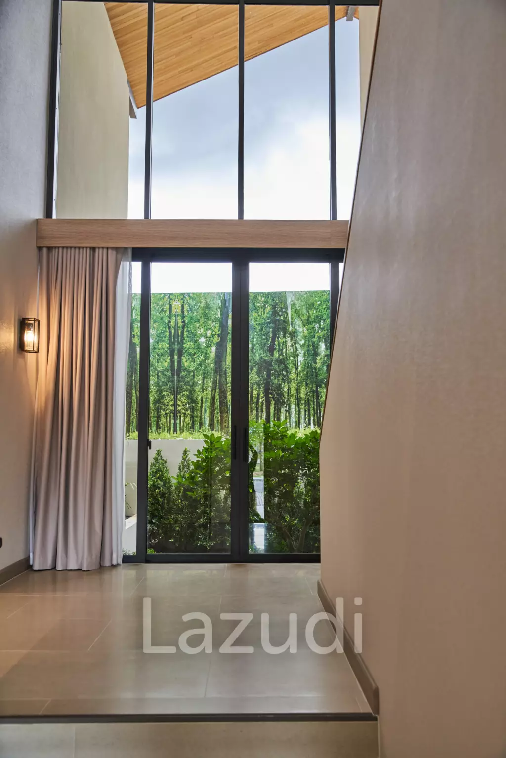 3 Bedrooms 3 Bathrooms 315 SQ.M. Wisdom First Residence