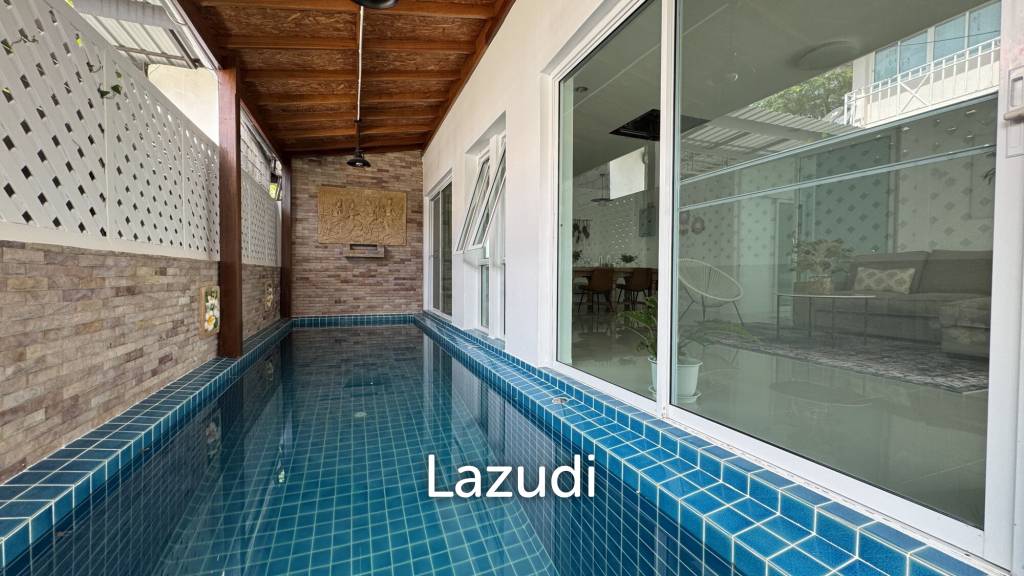 Newly Renovated 6-Bed Family Home with Pool