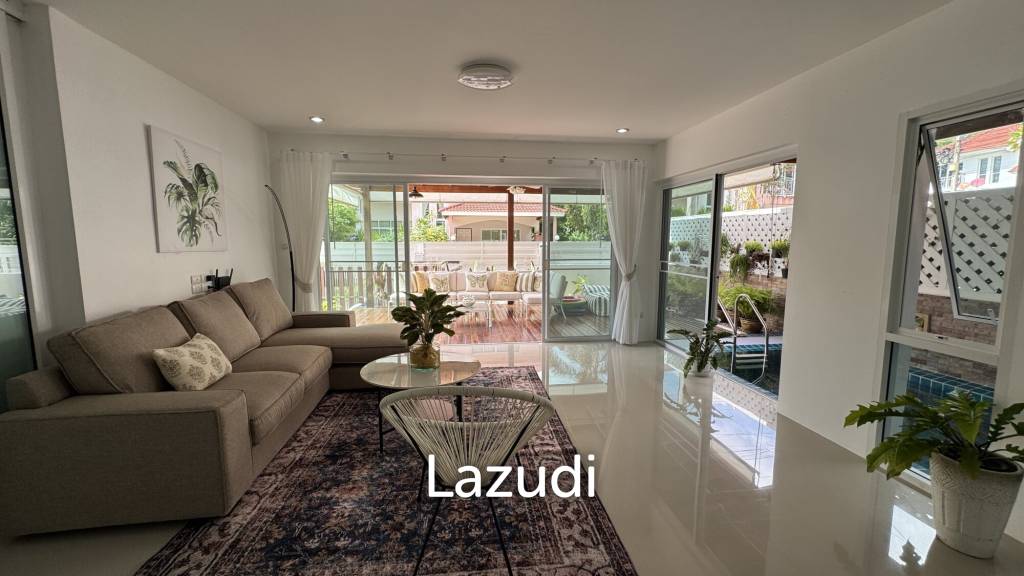 Newly Renovated 6-Bed Family Home with Pool