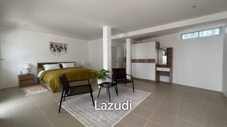 Newly Renovated 6-Bed Family Home with Pool