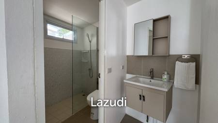 Newly Renovated 6-Bed Family Home with Pool