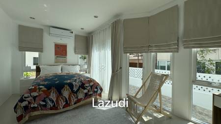 Newly Renovated 6-Bed Family Home with Pool