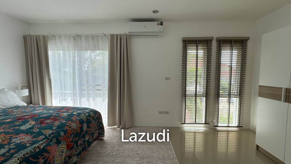 Newly Renovated 6-Bed Family Home with Pool