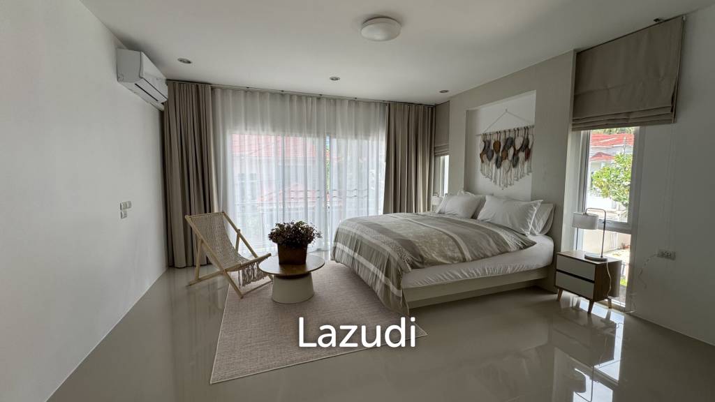 Newly Renovated 6-Bed Family Home with Pool