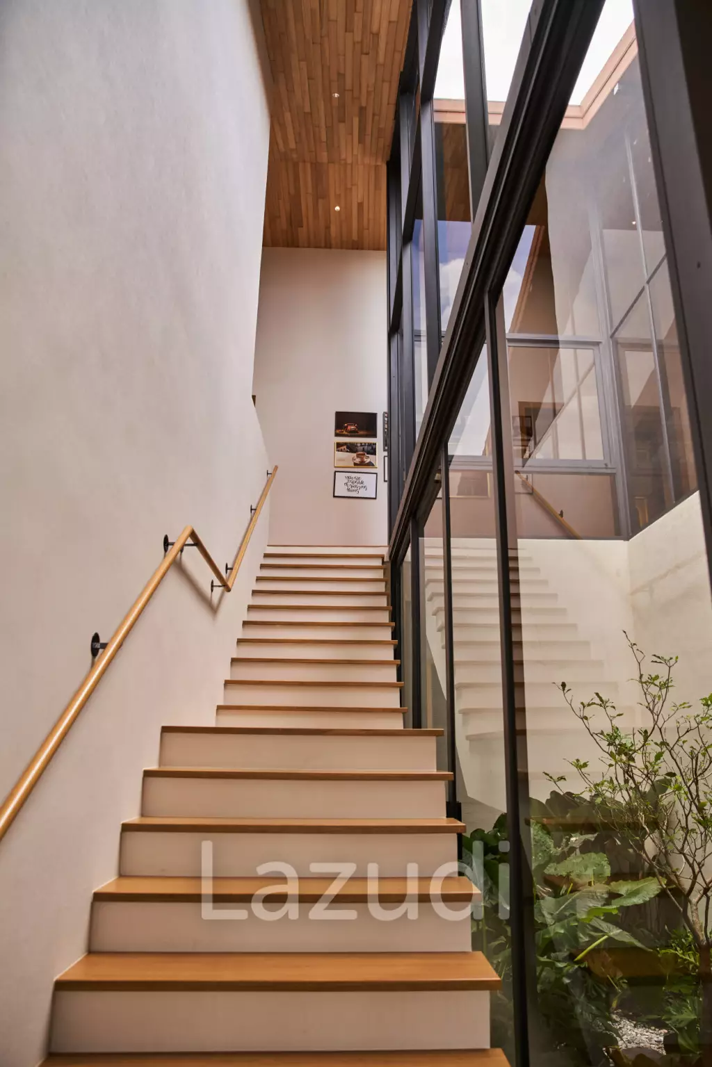4 Bedrooms 4 Bathrooms 511 SQ.M. Wisdom First Residence
