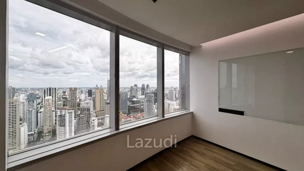 Spacious Office at All Seasons Place Bangkok