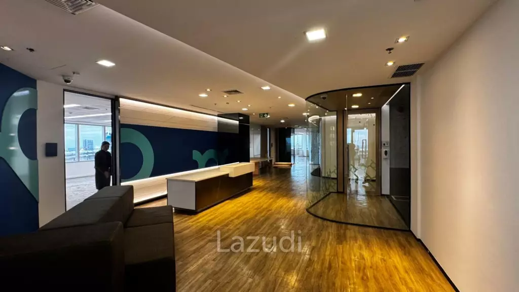 Spacious Office at All Seasons Place Bangkok
