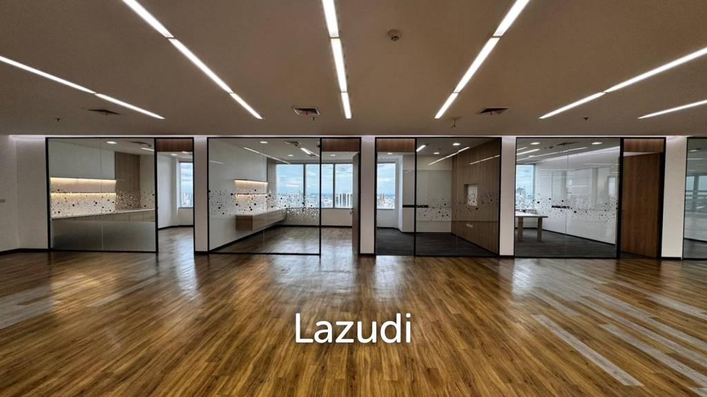 Spacious Office at All Seasons Place Bangkok