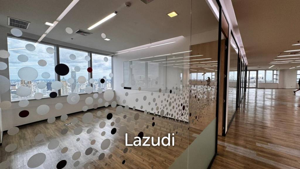 Spacious Office at All Seasons Place Bangkok