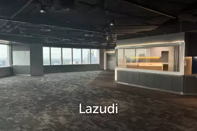 Spacious Office at All Seasons Place Lumphini