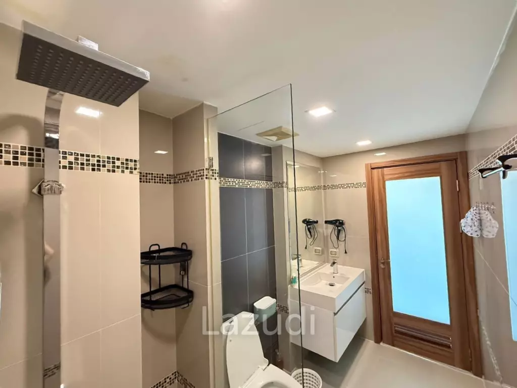 1 Bed 1 Bath 37.48 SQ.M. Club Royal Condominium