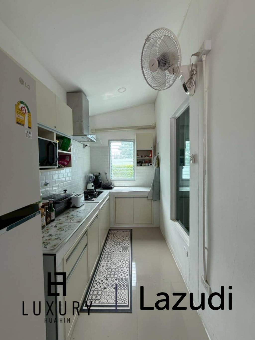 5 Schlafzimmer / 24 Stunden Sicherheitsdienst / Fitnessraum / Kinderspielplatz