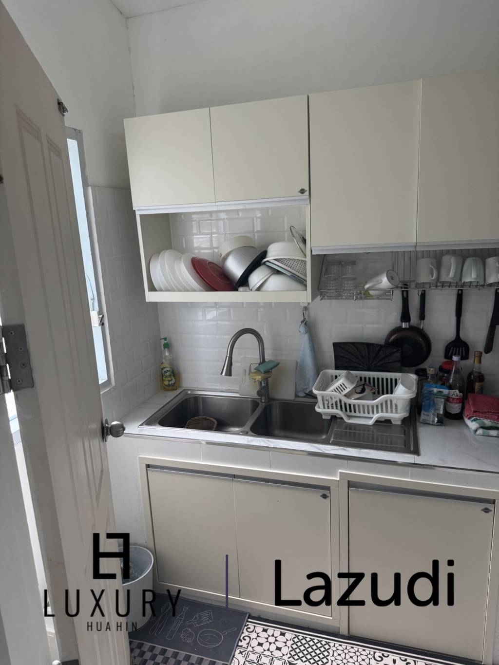 5 Schlafzimmer / 24 Stunden Sicherheitsdienst / Fitnessraum / Kinderspielplatz