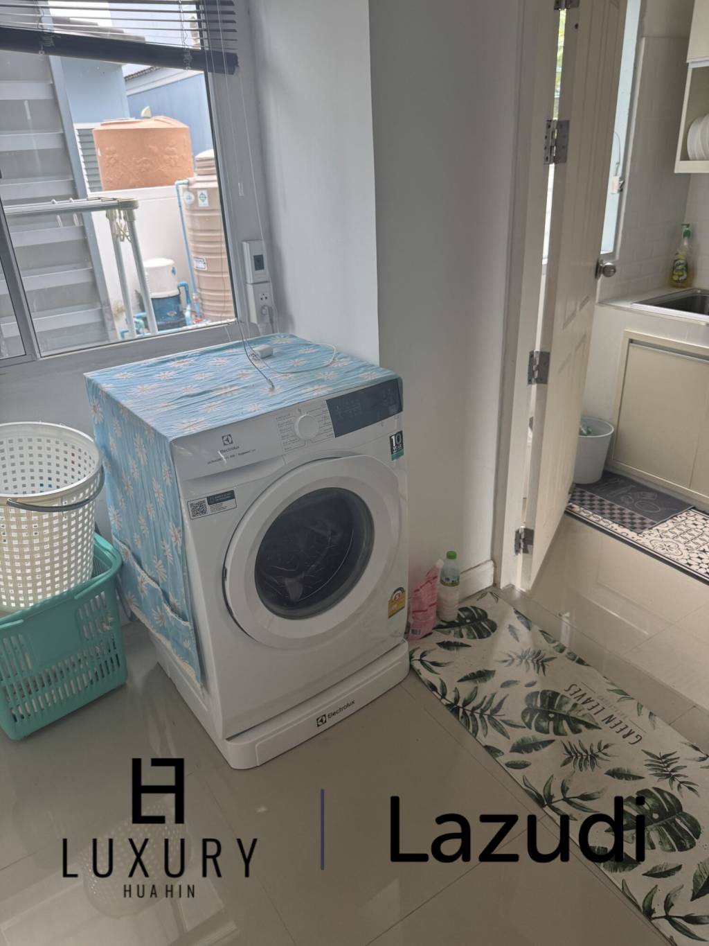 5 Schlafzimmer / 24 Stunden Sicherheitsdienst / Fitnessraum / Kinderspielplatz