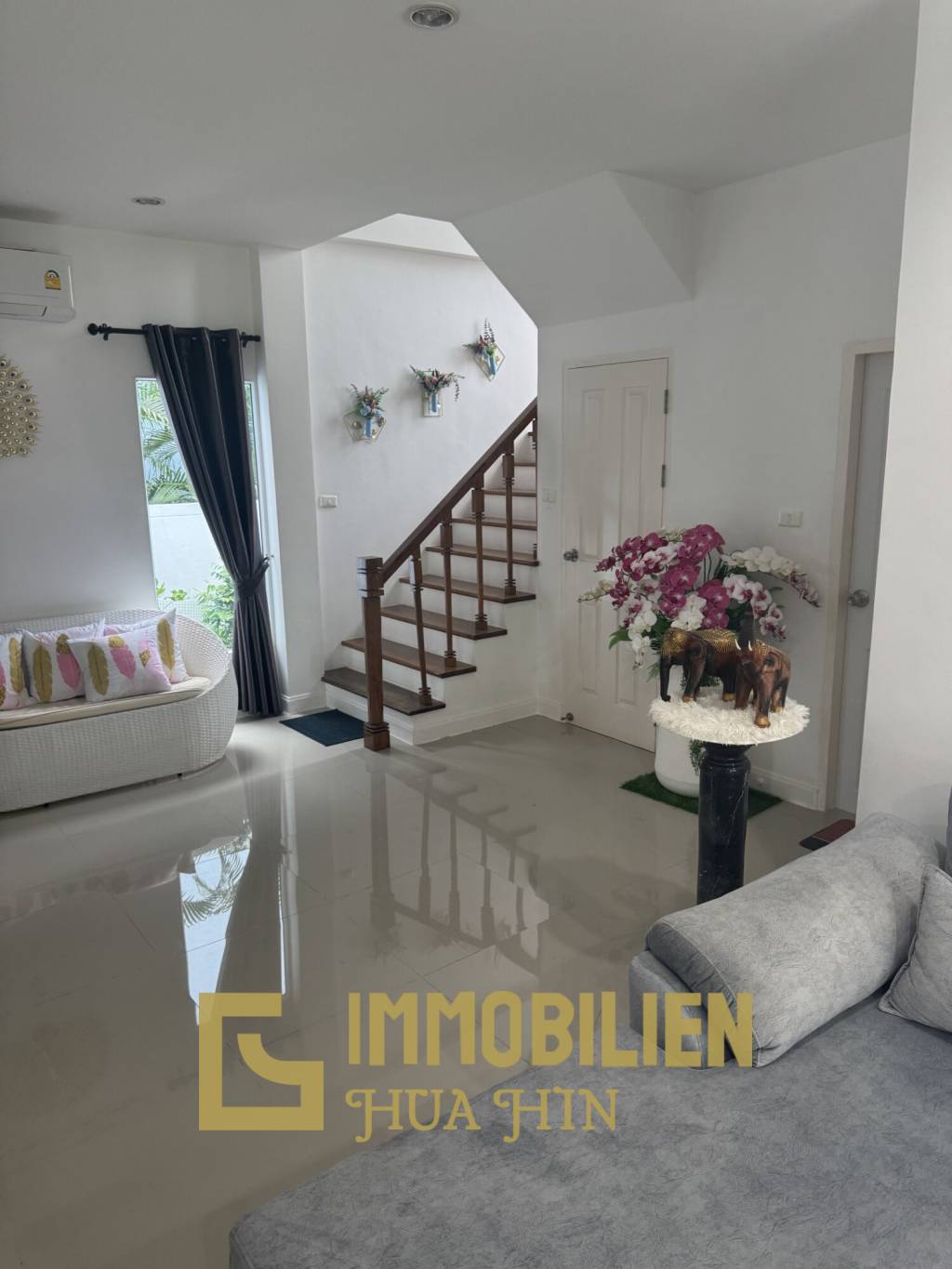 วิลล่าสไตล์โมเดิร์น 5 ห้องนอน ใจกลางหัวหิน โครงการลา วัลเลย์ วิลล์