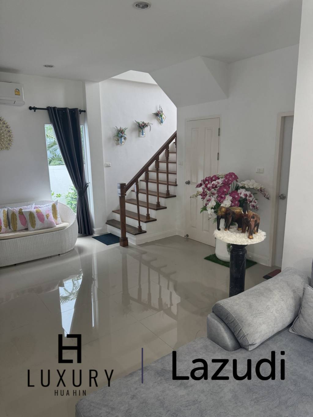 5 Schlafzimmer / 24 Stunden Sicherheitsdienst / Fitnessraum / Kinderspielplatz