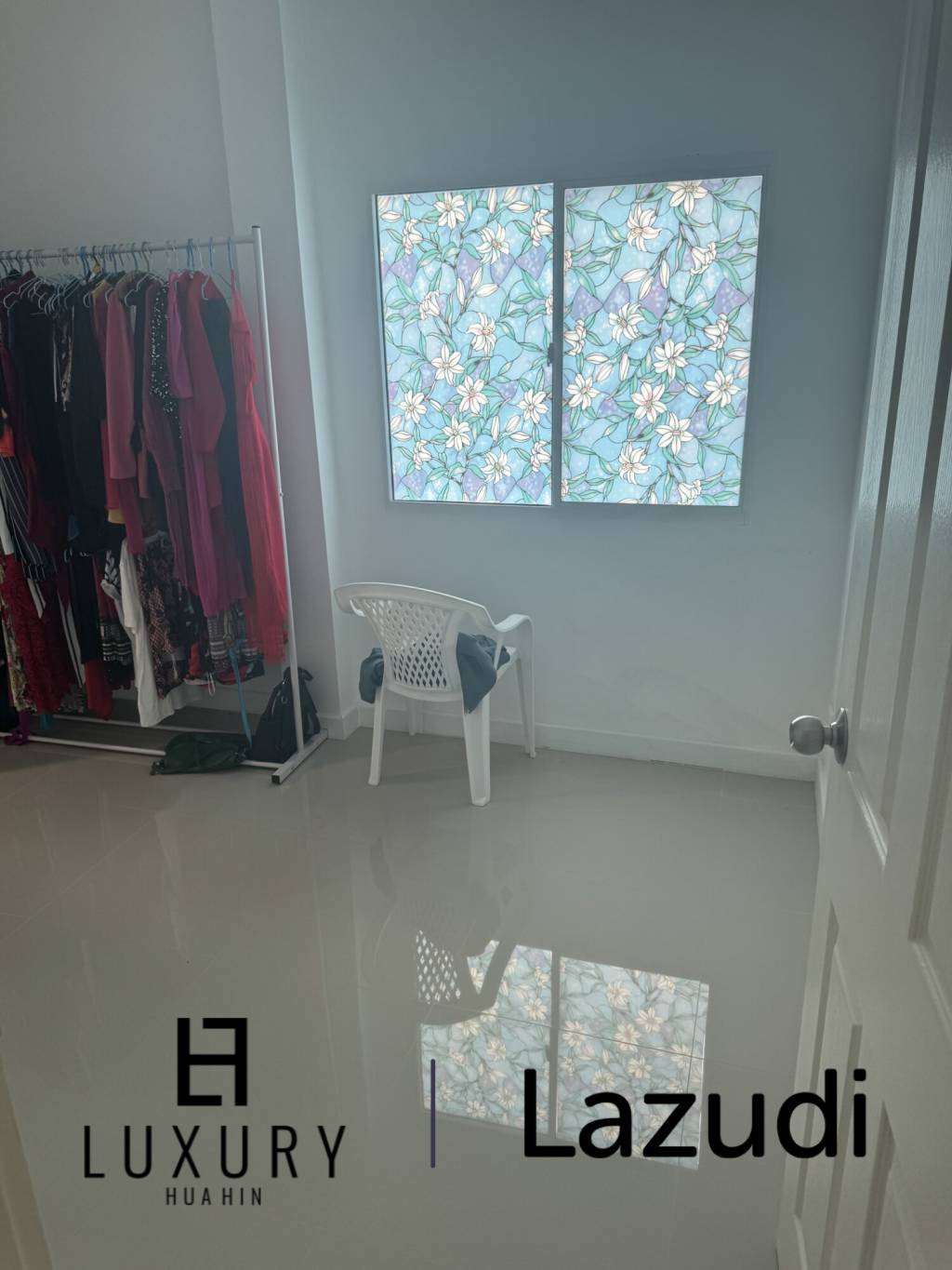 5 Schlafzimmer / 24 Stunden Sicherheitsdienst / Fitnessraum / Kinderspielplatz