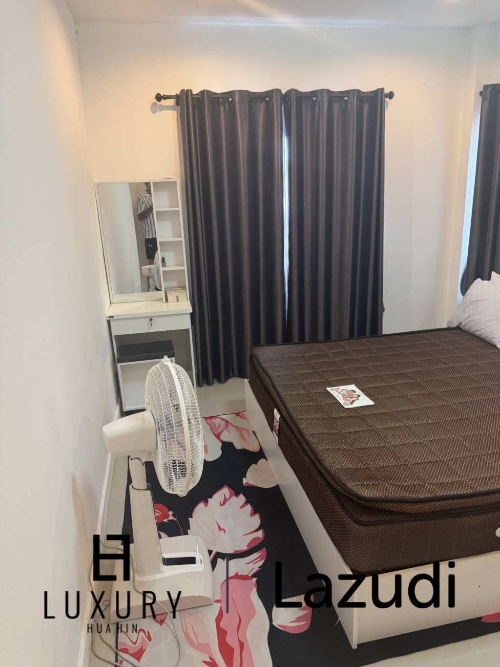 5 Schlafzimmer / 24 Stunden Sicherheitsdienst / Fitnessraum / Kinderspielplatz