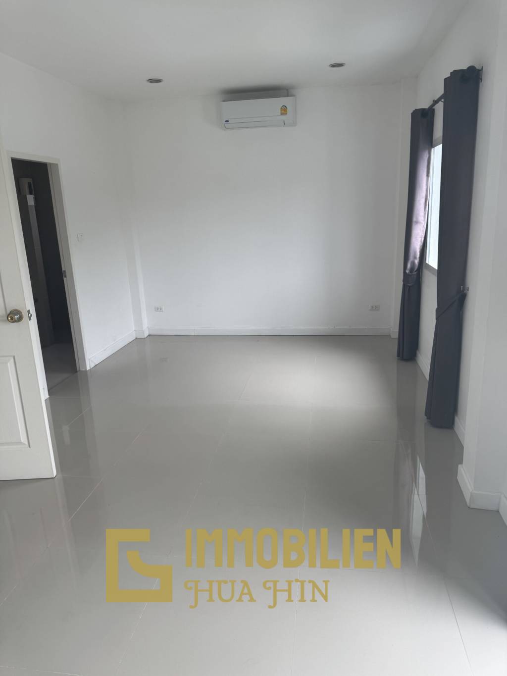 วิลล่าสไตล์โมเดิร์น 5 ห้องนอน ใจกลางหัวหิน โครงการลา วัลเลย์ วิลล์