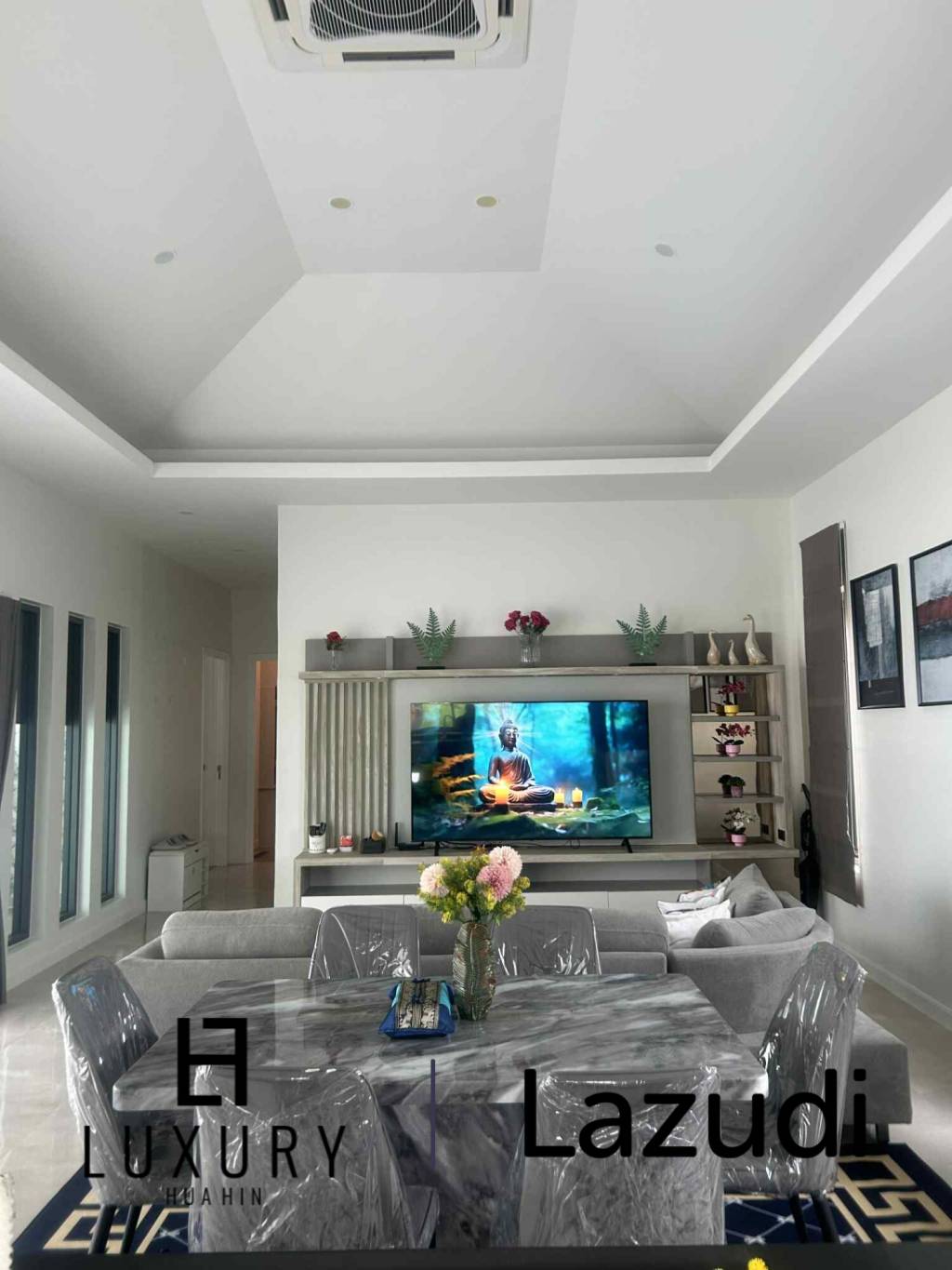 Pet Friendly Luxury 3-Bedroom Pool Villa