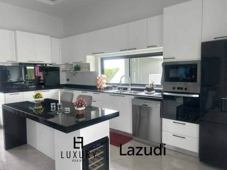 Pet Friendly Luxury 3-Bedroom Pool Villa