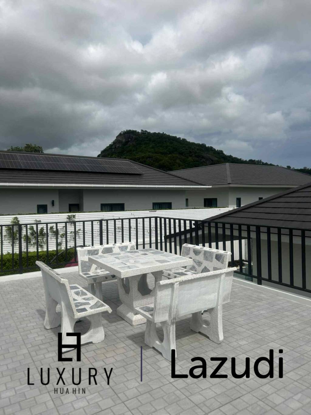 Pet Friendly Luxury 3-Bedroom Pool Villa